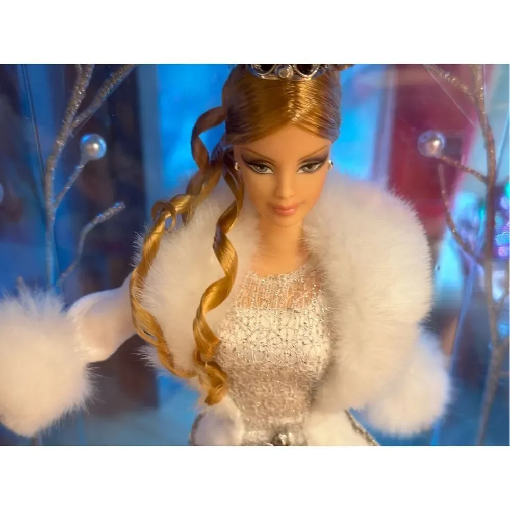 Holiday Visions Barbie Doll Blonde Winter Fantasy Special Edition 2003 NIB